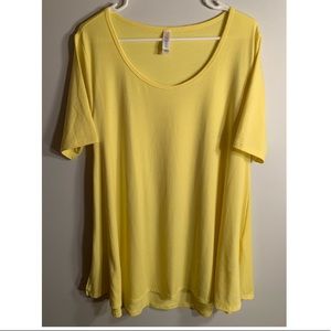 LulaRoe shirt! (FREE in a bundle with two items)